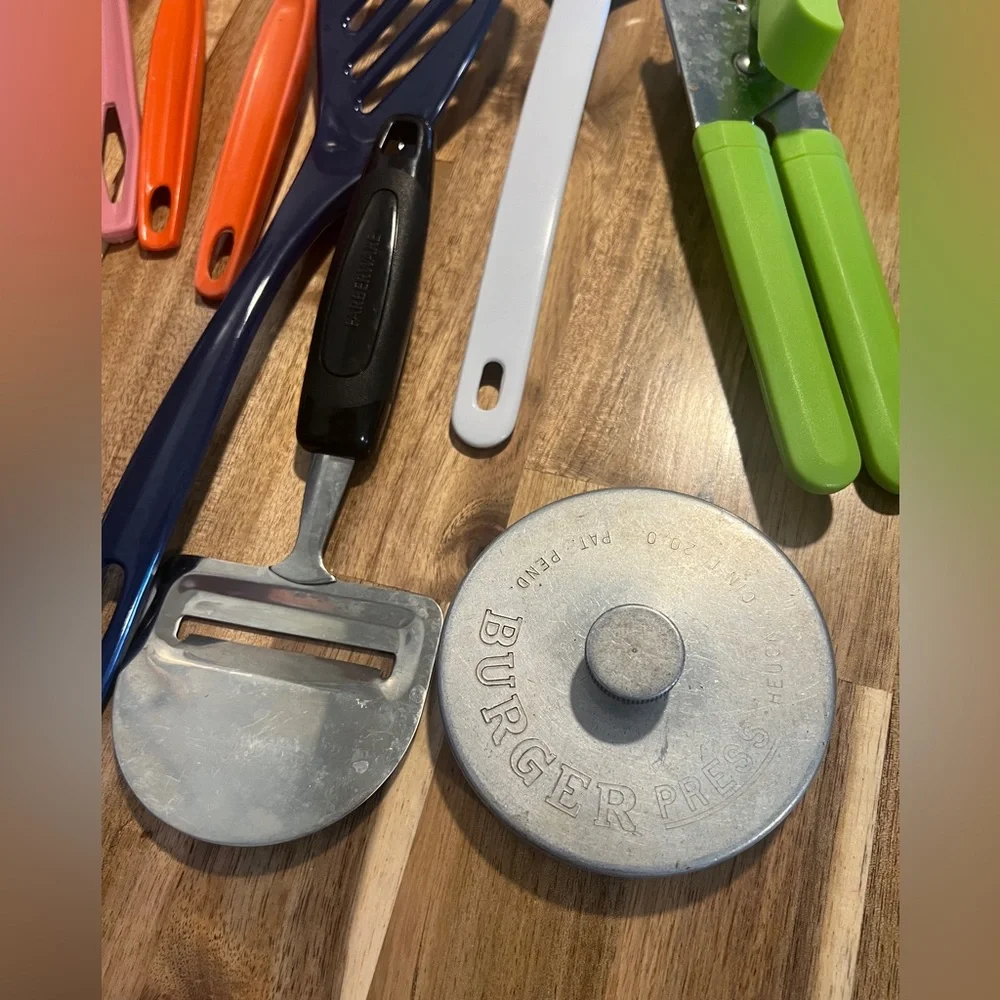 Vintage Melamine Kitchen Serving Utensils plus